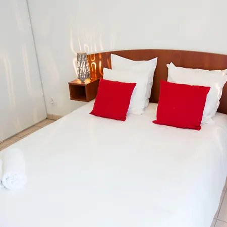 - Bordeaux - Aeroport Aparthotel 3*