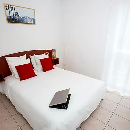 Apartahotel Bordeaux - Aéroport 3*