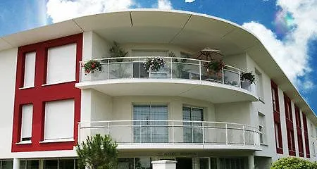 Appart hôtel Bordeaux - Aéroport 3*