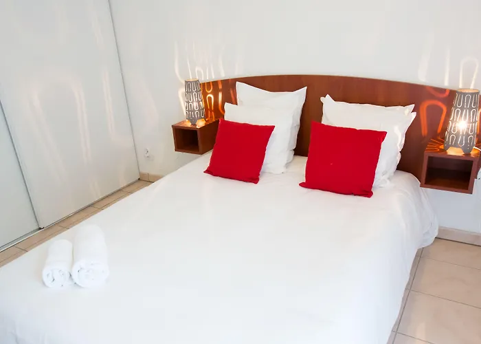 - Bordeaux - Aeroport Aparthotel 3*