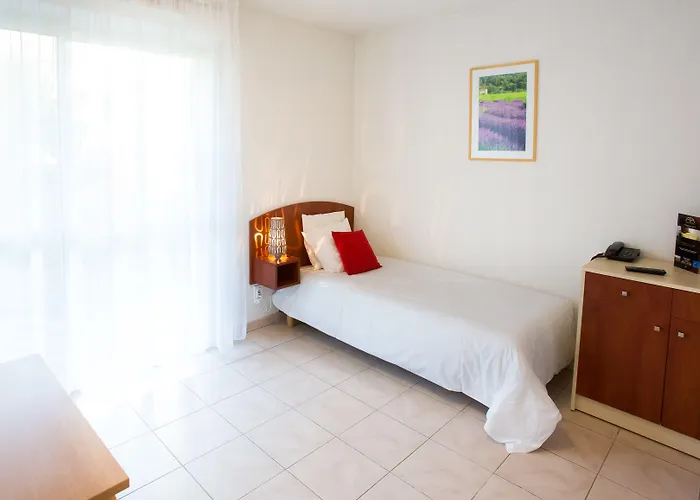 - Bordeaux - Aeroport Aparthotel 3*